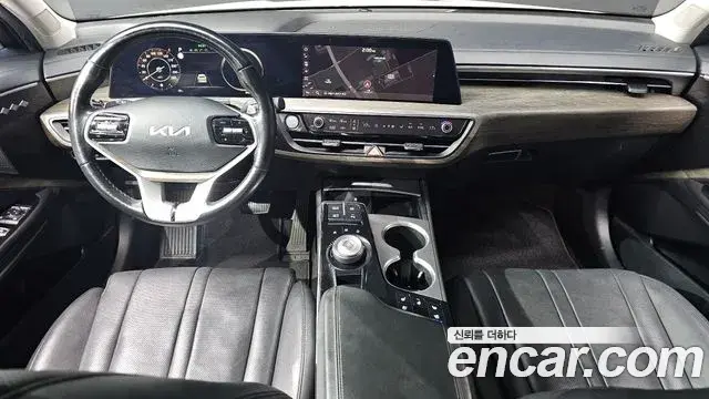 Kia K8 2022 — Photo 6/20