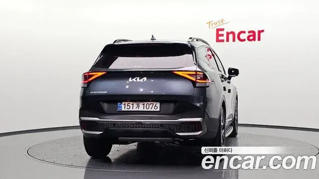 Kia Sportage 2023 — Фото 4/20
