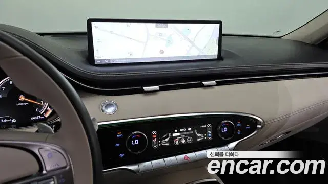 Genesis GV70 2022 — Photo 13/20