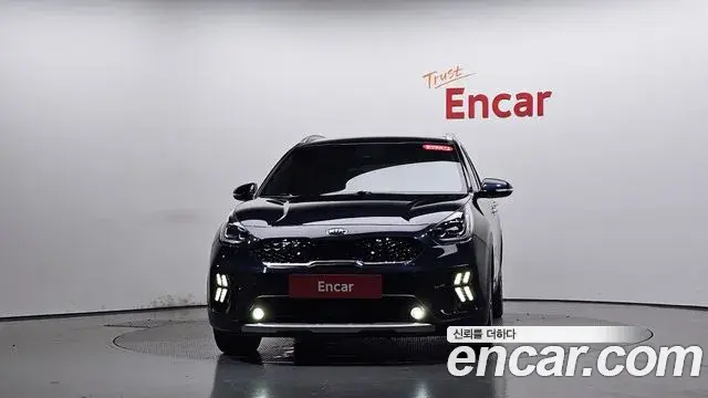 Kia Niro 2019 — Фото 3/20