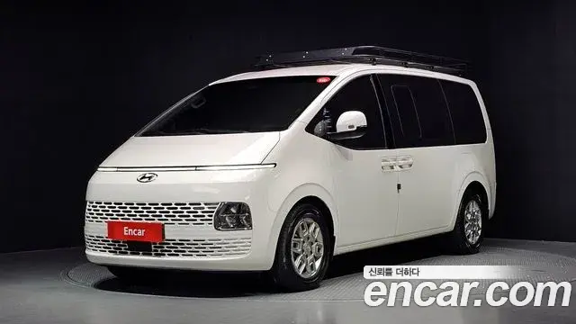 Hyundai Staria 2023 — Şəkil 9/20