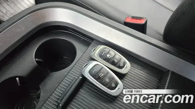 Hyundai Staria 2023 — Şəkil 15/20