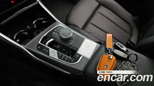 BMW 3 Series 2025 — Фото 9/20