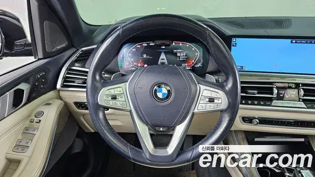 BMW X7 2019 — Фото 12/20