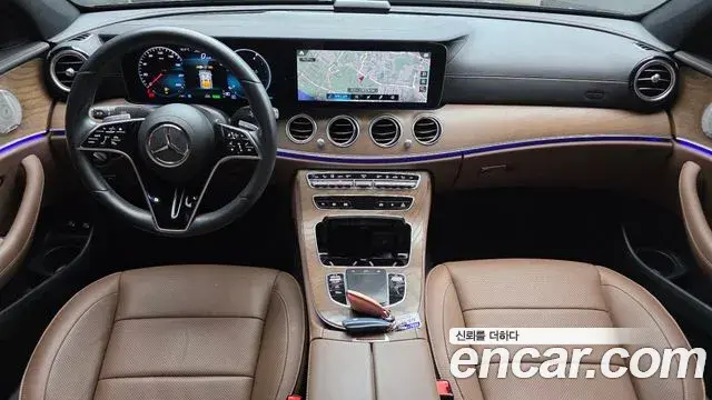 Mercedes-Benz E-Class 2021 — Фото 7/20