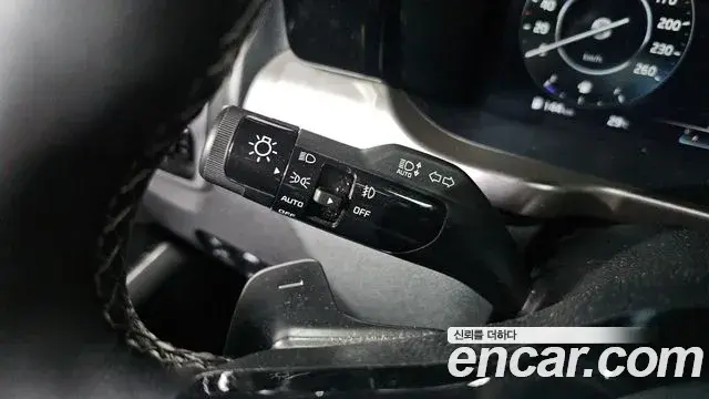Kia Sorento 2021 — Photo 14/20