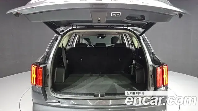 Kia Sorento 2021 — Photo 20/20