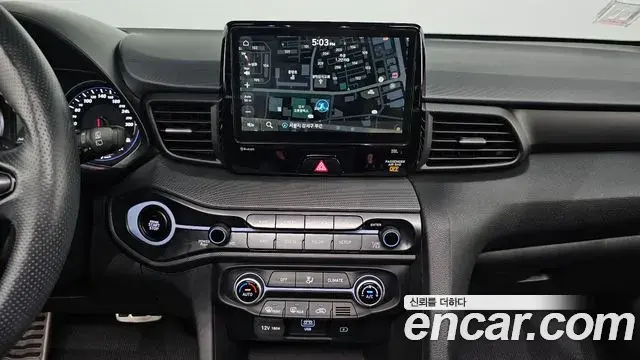 Hyundai Veloster 2021 — Фото 14/20