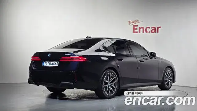 BMW 5 Series 2025 — Şəkil 2/20