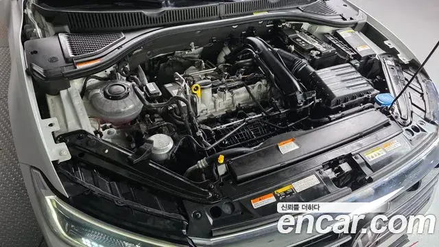 Volkswagen Jetta 2021 — Photo 12/33