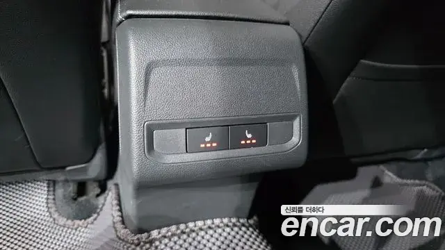 Volkswagen Jetta 2021 — Photo 7/33