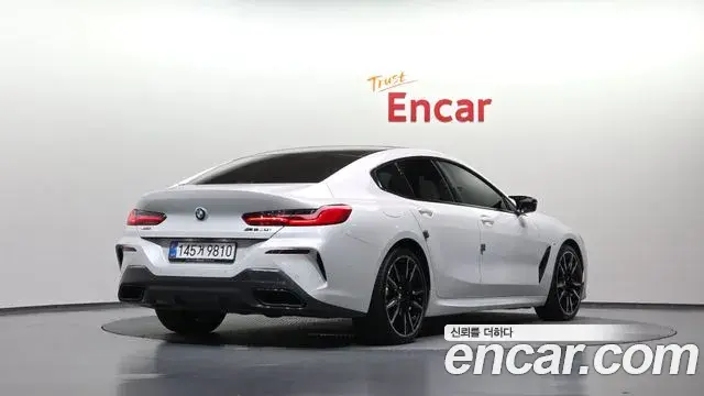 BMW 8 Series 2025 — Şəkil 1/20