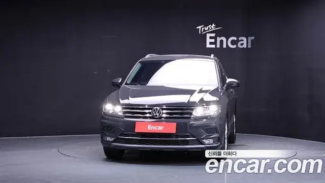 Volkswagen Tiguan 2018 — Фото 3/20