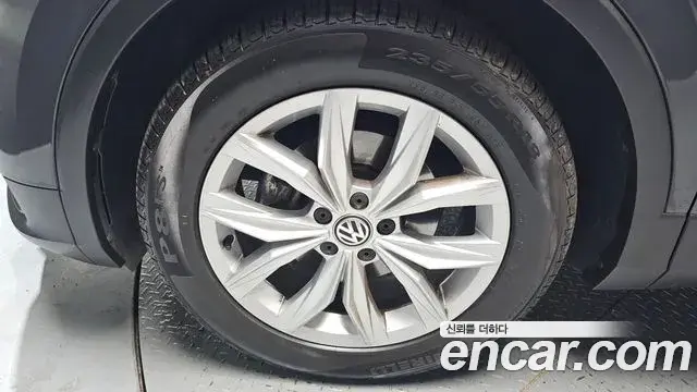 Volkswagen Tiguan 2018 — Фото 5/20