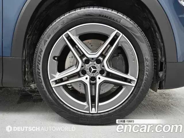 Mercedes-Benz GLB-Class 2020 — Фото 4/20