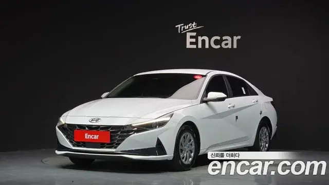 Hyundai Avante 2022 — Фото 1/20