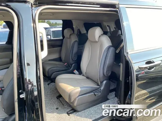 Kia Carnival 2024 — Фото 13/20