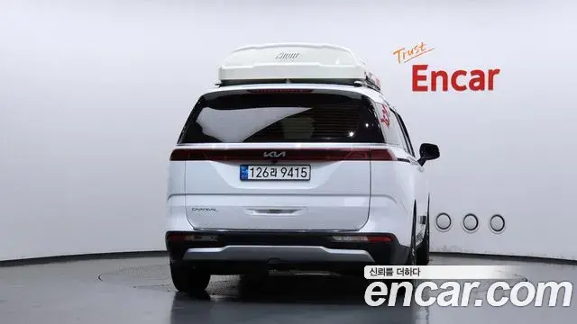 Kia Carnival 2022 — Фото 3/20