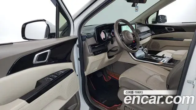 Kia Carnival 2022 — Фото 8/20