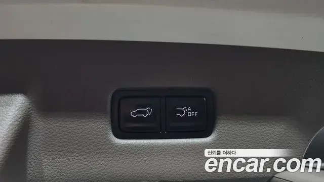 Kia Carnival 2022 — Фото 18/20