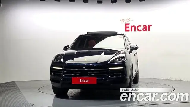 Porsche Cayenne 2019 — Фото 2/20