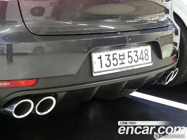 Porsche Macan 2019 — Фото 17/20