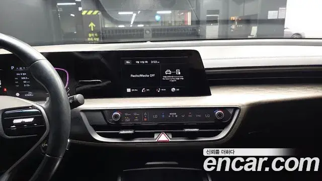 Kia K8 2023 — Photo 23/30