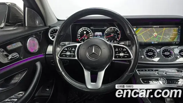 Mercedes-Benz E-Class 2019 — Фото 12/20