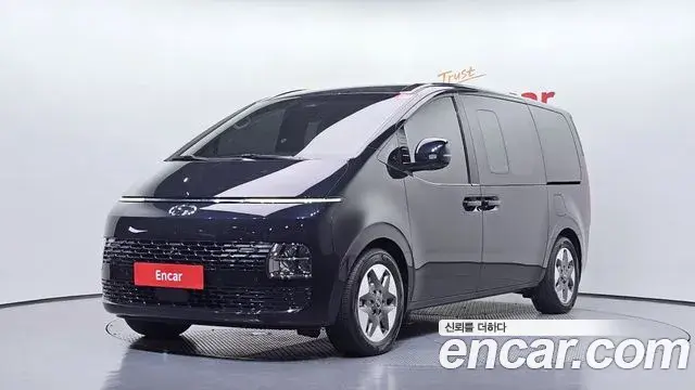 Hyundai Staria 2021 — Фото 1/20