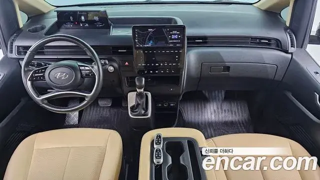 Hyundai Staria 2021 — Фото 7/20