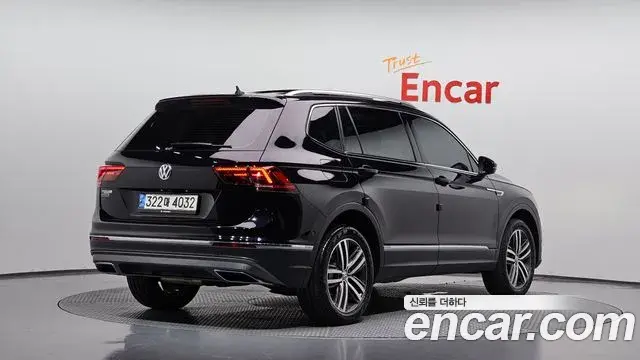 Volkswagen Tiguan Allspace 2020 — Фото 2/20