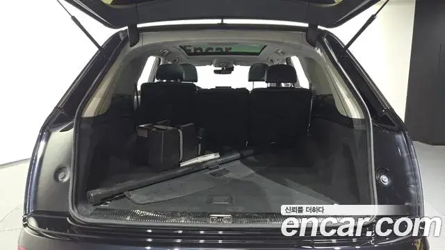 Audi Q7 2019 — Фото 20/20