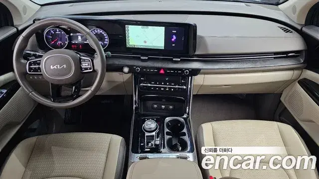 Kia Carnival 2023 — Photo 7/20