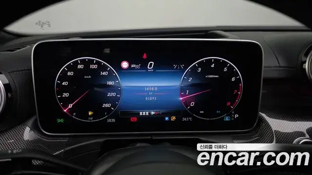 Mercedes-Benz C-Class 2023 — Фото 8/20