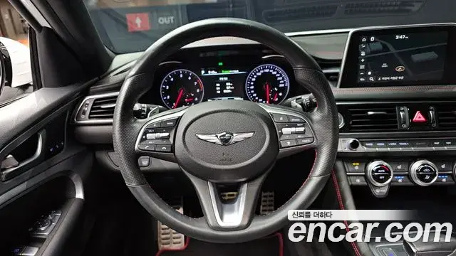 Genesis G70 2019 — Photo 1/36