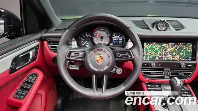 Porsche Macan 2022 — Фото 4/20