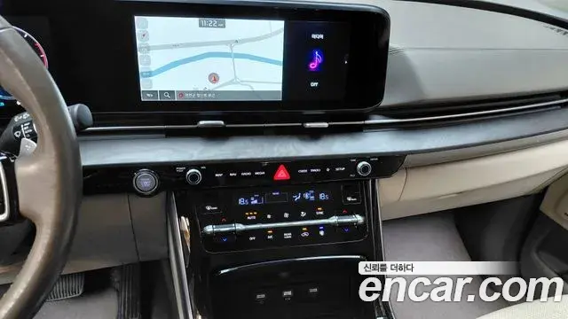 Kia Carnival 2021 — Photo 14/20