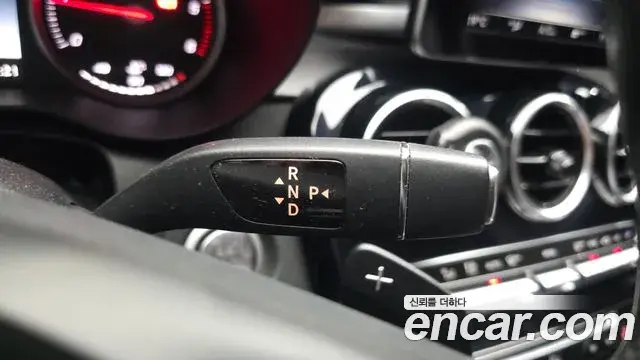 Mercedes-Benz C-Class 2018 — Şəkil 9/20