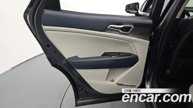 Kia Sportage 2022 — Photo 9/30