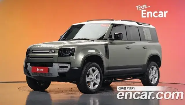 Land Rover Defender, 2022