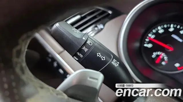 Kia Stinger Meister 2020 — Şəkil 16/36