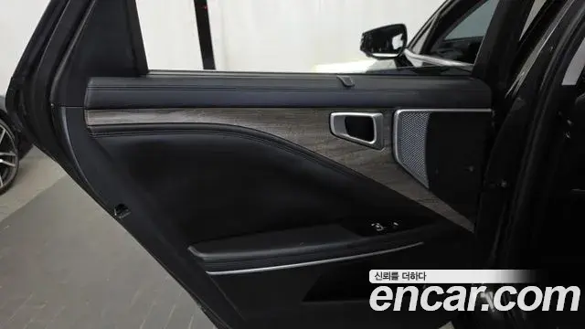 Kia K8 2022 — Photo 23/33