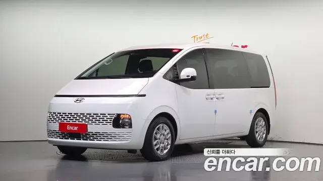 Hyundai Staria 2022 — Фото 1/20