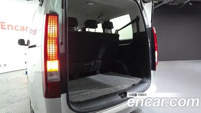 Hyundai Staria 2022 — Фото 20/20