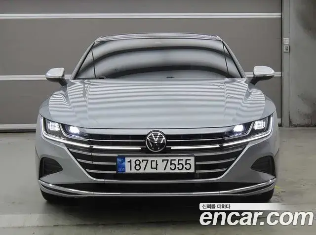 Volkswagen Arteon 2023 — Фото 1/20