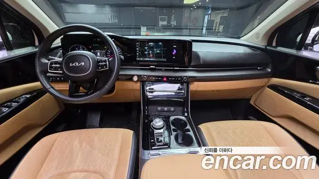 Kia Carnival 2023 — Photo 7/20
