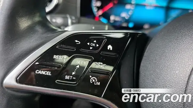 Mercedes-Benz E-Class 2020 — Фото 19/20