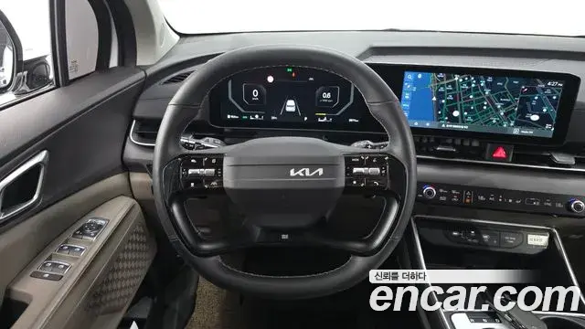 Kia Carnival 2025 — Şəkil 2/35