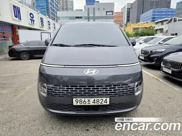 Hyundai Staria 2024 — ფოტო 8/20
