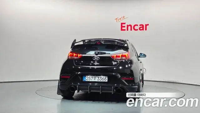 Hyundai Veloster 2020 — Фото 3/20